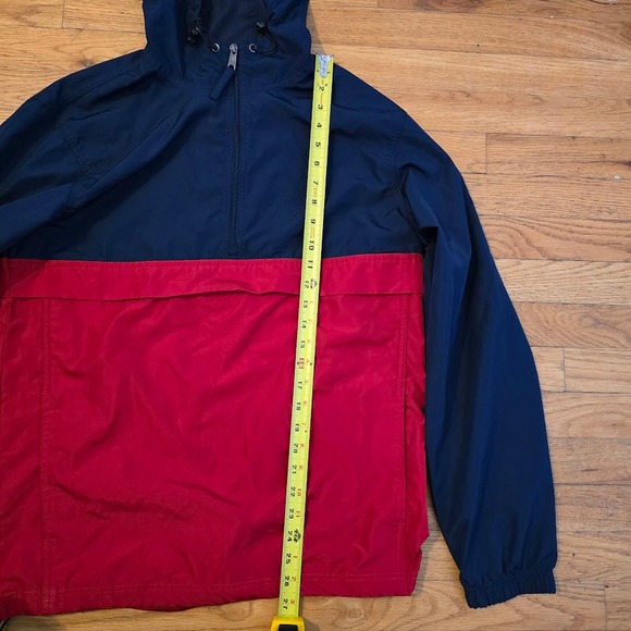 Swiss Tech Windbreaker with hood blue red front zipper pocket size Small 34-36 - Picture 2 of 5